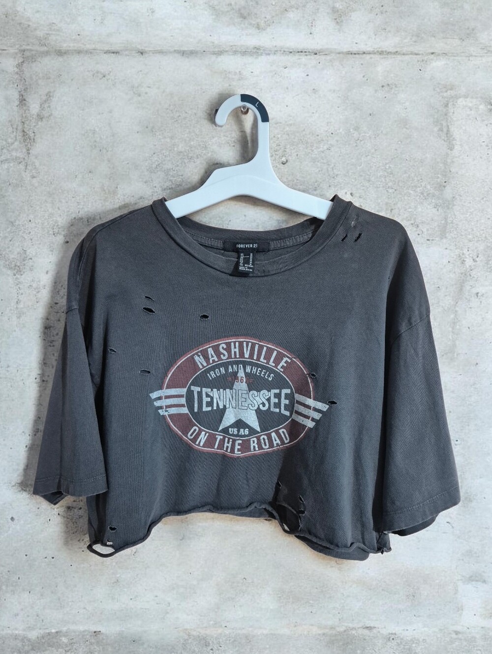 Forever 21 Distressed Nashville Tennessee Distressed Crop Top Tee Shirt